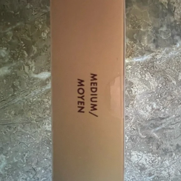 Wander Beauty Wanderlust Powder Foundation - Medium - Picture 3 of 7